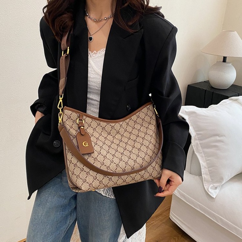 Classic Designer Paris Diaper  - Luxury Bags Paris review and price